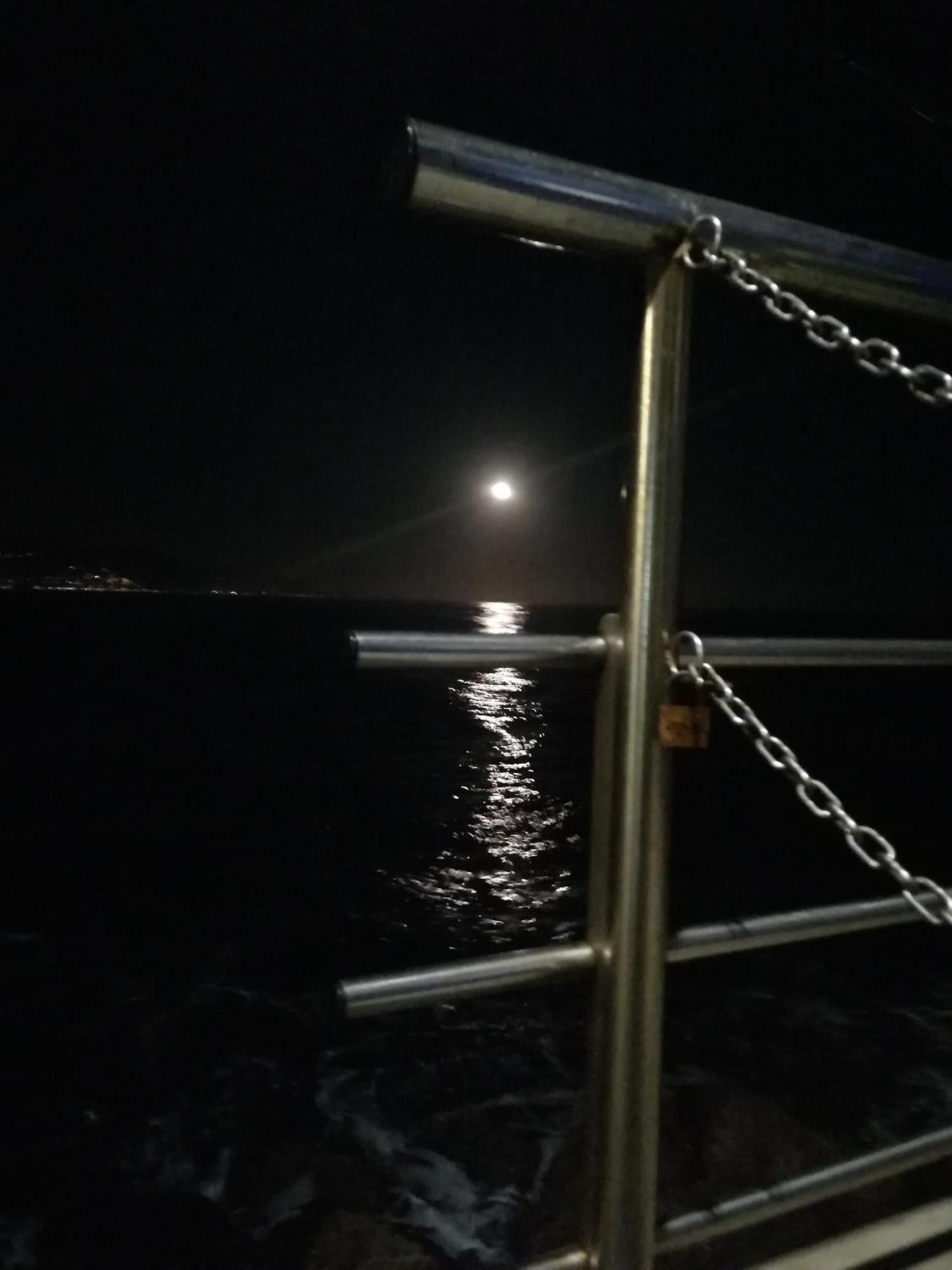 Appartamento Loano Climatizzato Mt 650 Dal Mare Luaran gambar